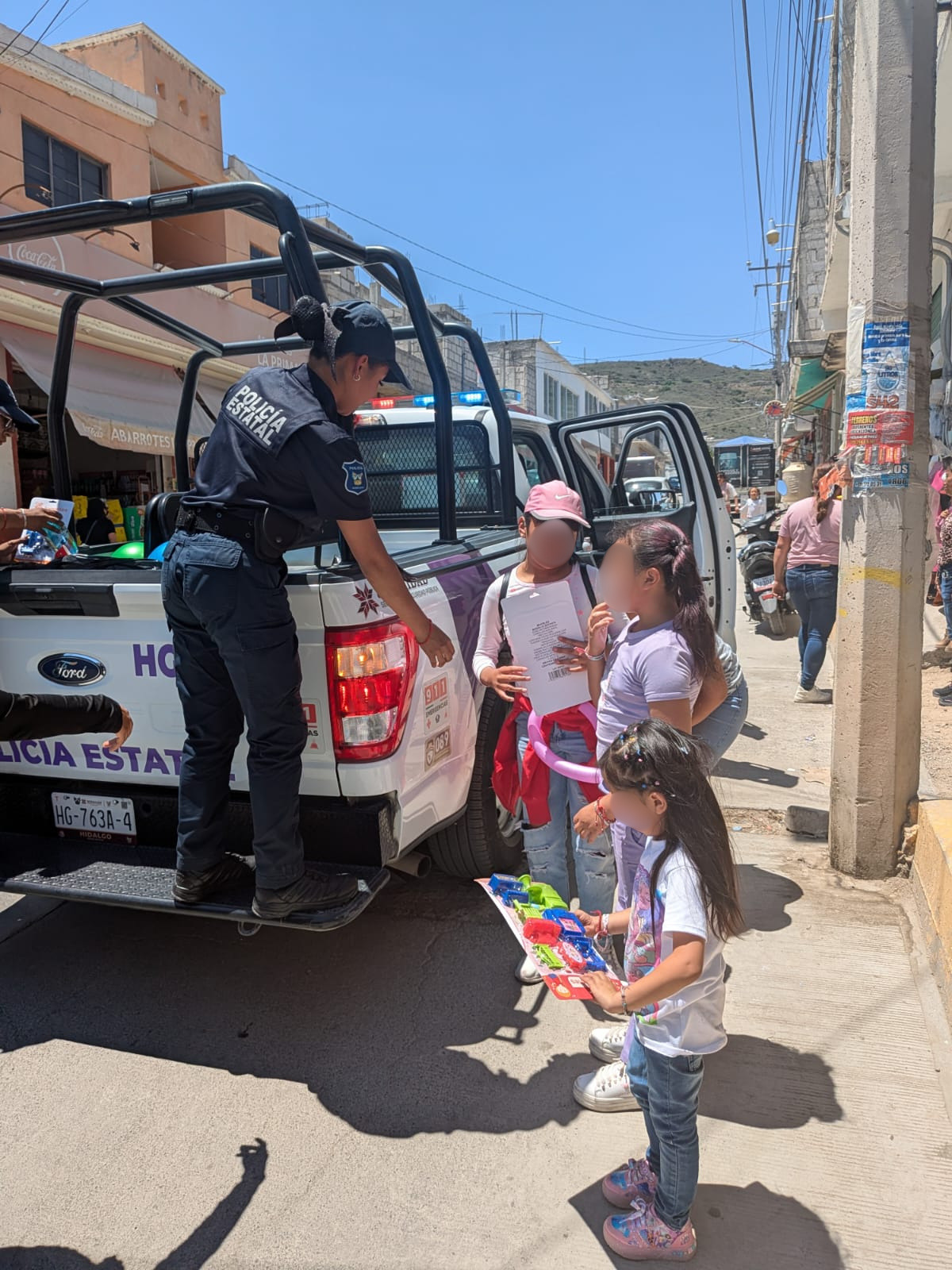 Policía Estatal entrega más de 2 mil juguetes a infancias hidalguenses